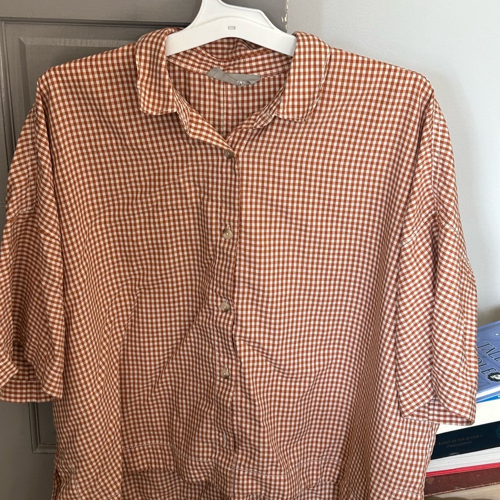 Everlane drapey square shirt